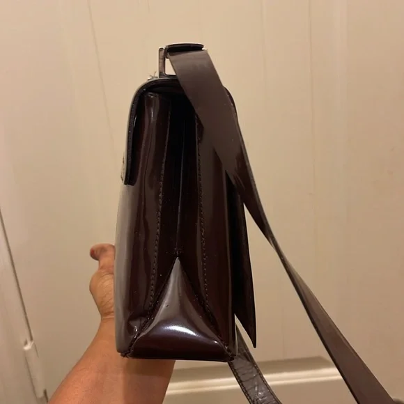 Authentic Gucci, please check all picture of condition - Picture 12 of 17